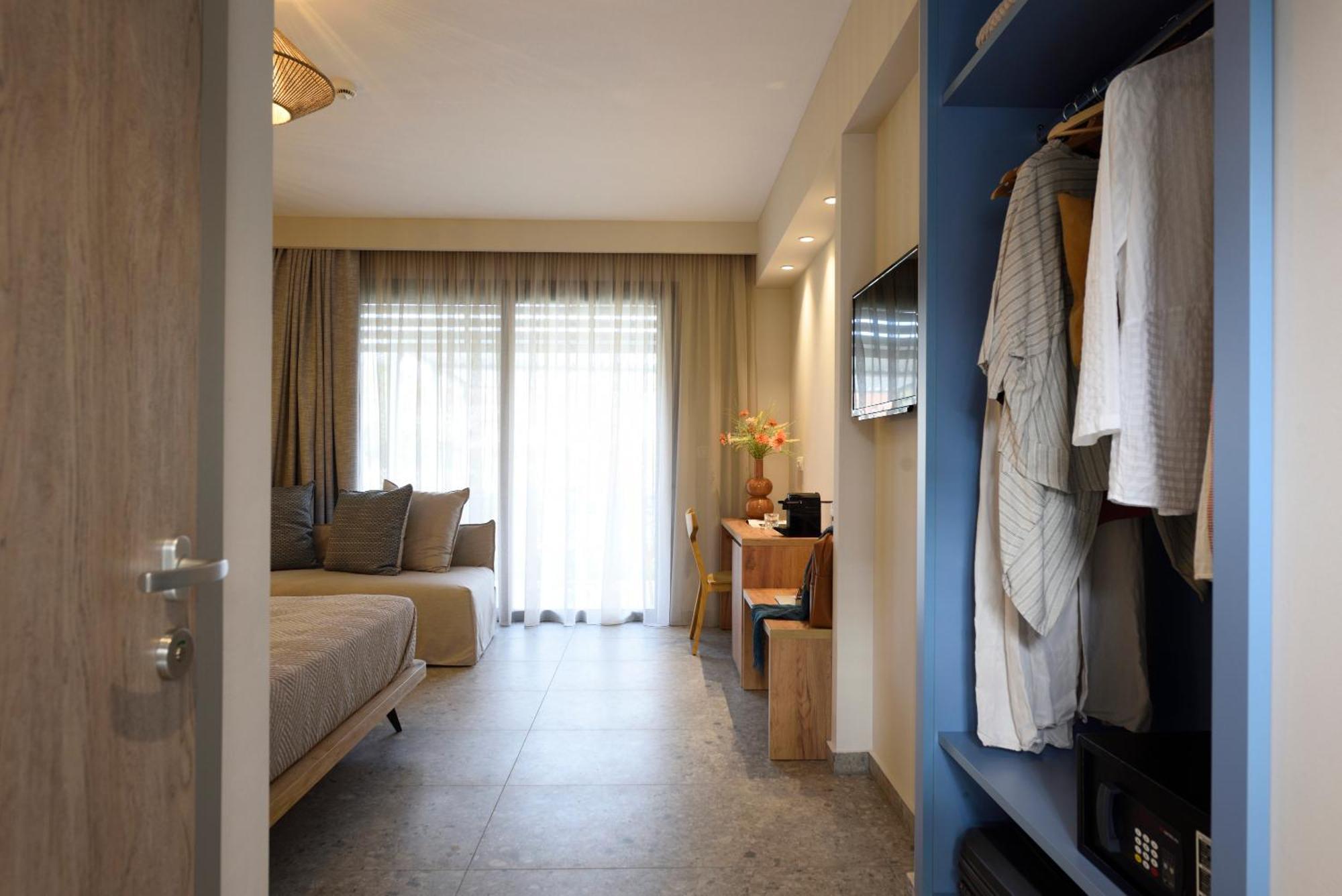 Falena Luxury Rooms Kalyves Polygyrou Exterior foto